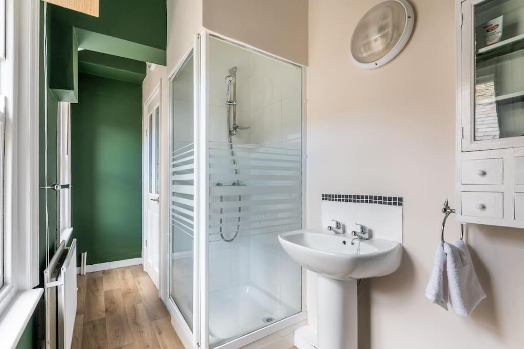 Stunning Skipton House By Yorksha Property Bagian luar foto